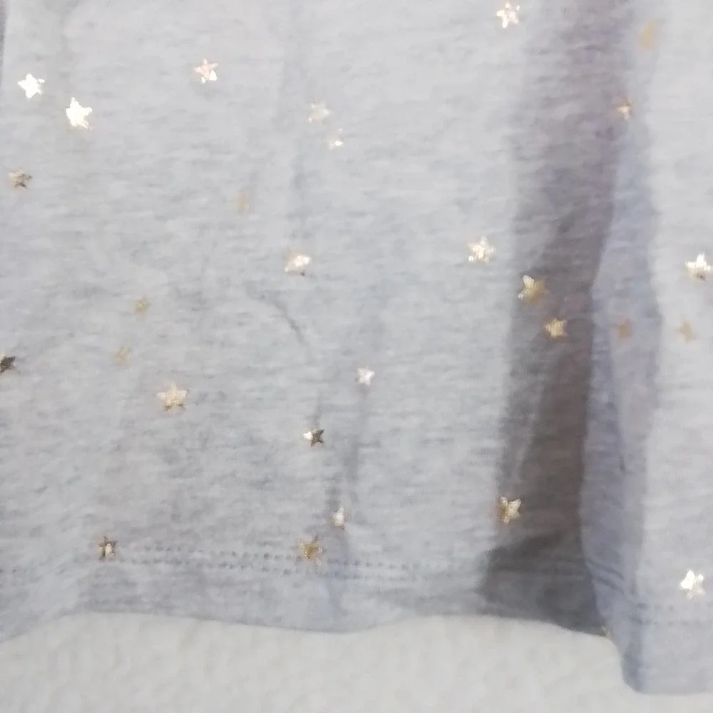 OshKosh Long Sleeve Cotton Top Tee Size 4 Gray‎ w/ Gold Stars